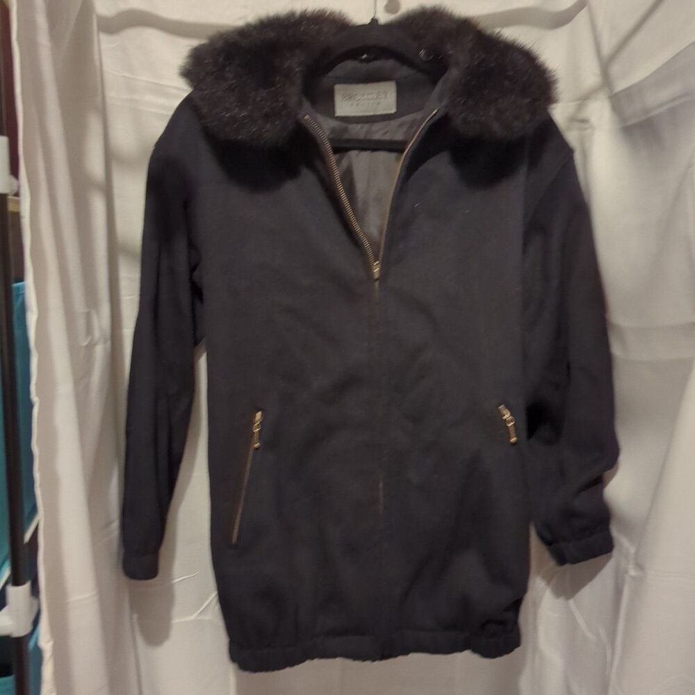 Bromley Collection Coat Size 6 Petite Womens Removable Fur Collar Black